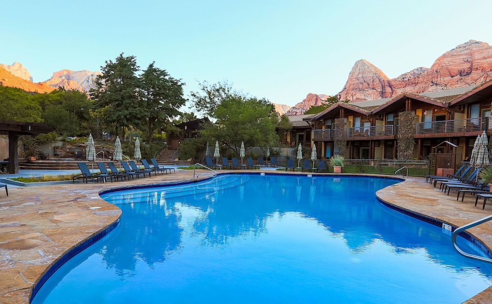 Desert Pearl Inn - photo 23