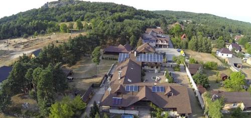 KavanaKunt - carbon neutral hotel in Unknown City