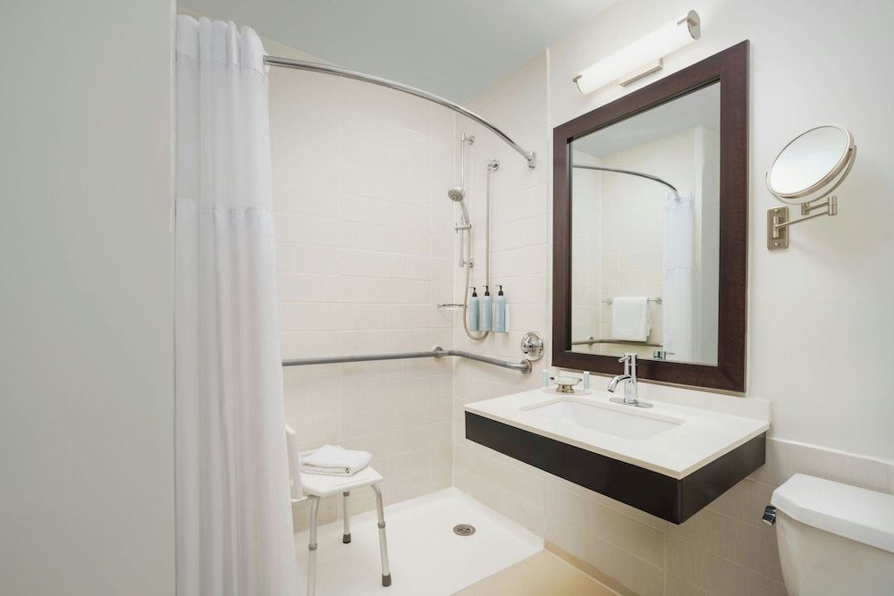 Courtyard by Marriott New York Manhattan Times Square - photo 32