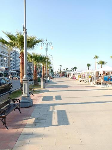 Studio Apartment Near the Beach