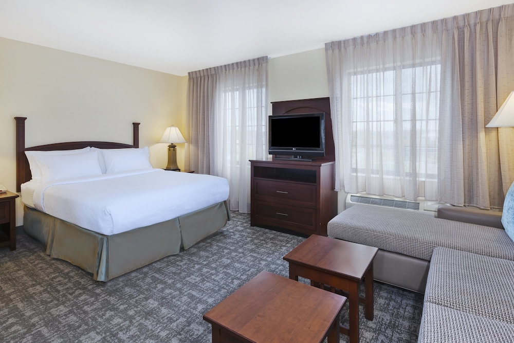 Staybridge Suites Lansing Okemos - photo 4
