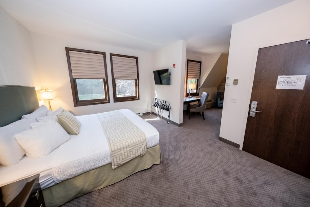 The Inn at Shattuck St. Mary's - photo 12