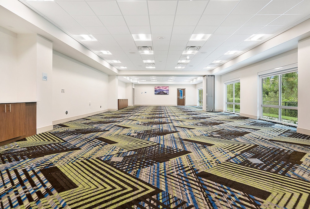 Holiday Inn Express Jacksonville South Bartram Prk - photo 44