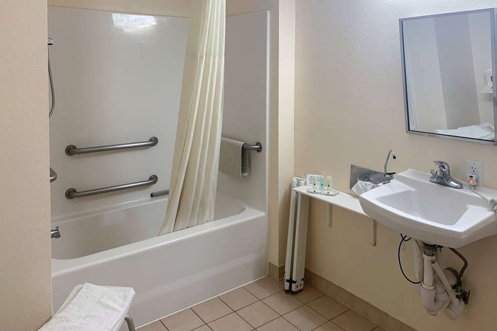 Quality Inn Gainesville I 75 - photo 7