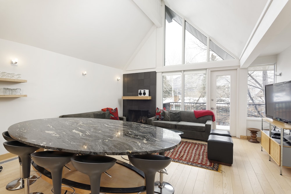 The St. Regis Aspen Resort - photo 40