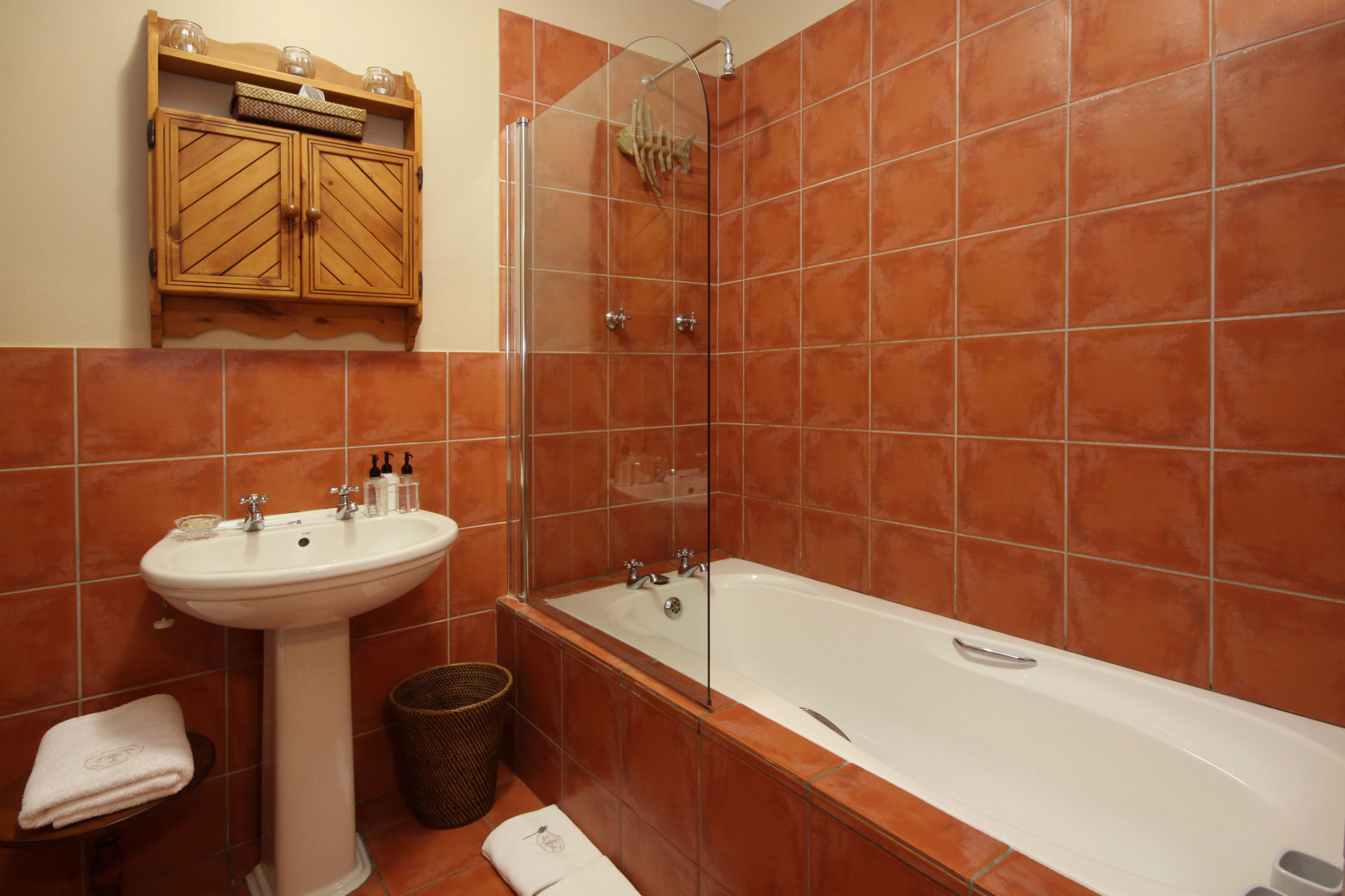 Lavender Manor Guest Lodge Hotel