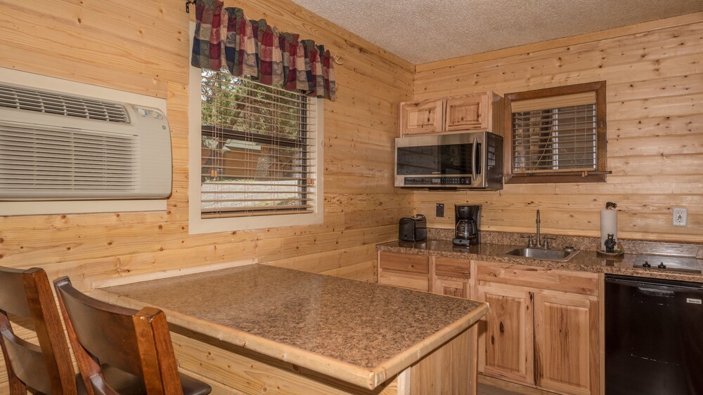 Upper Canyon Inn & Cabins - photo 41