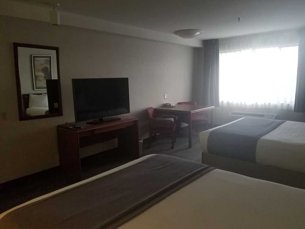 Shilo Inn Suites Salem - photo 16