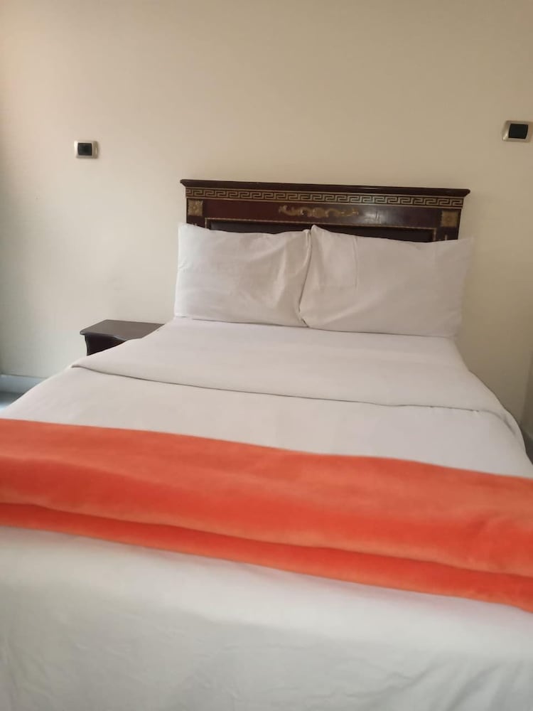 Lucy Guest House
