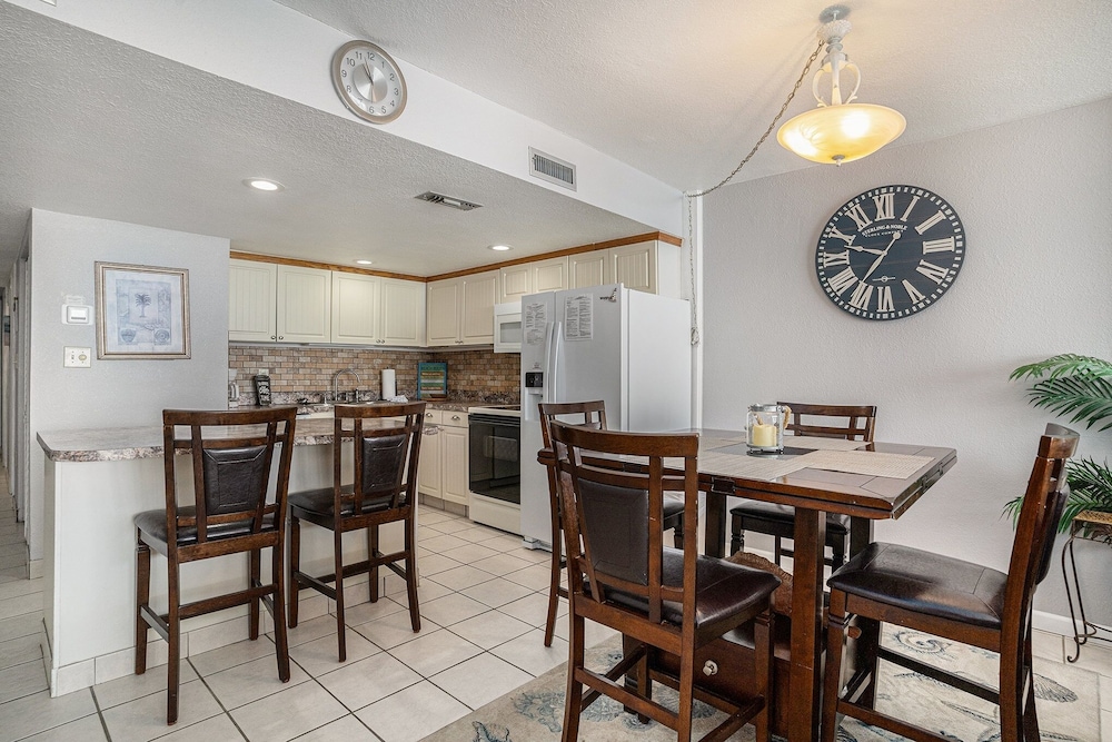 0511 Waters Edge Resort 2 Bedroom Condo by RedAwning - photo 21