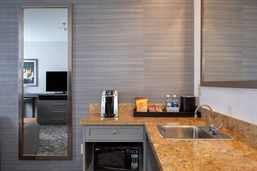 Embassy Suites by Hilton Portland Maine - photo 19