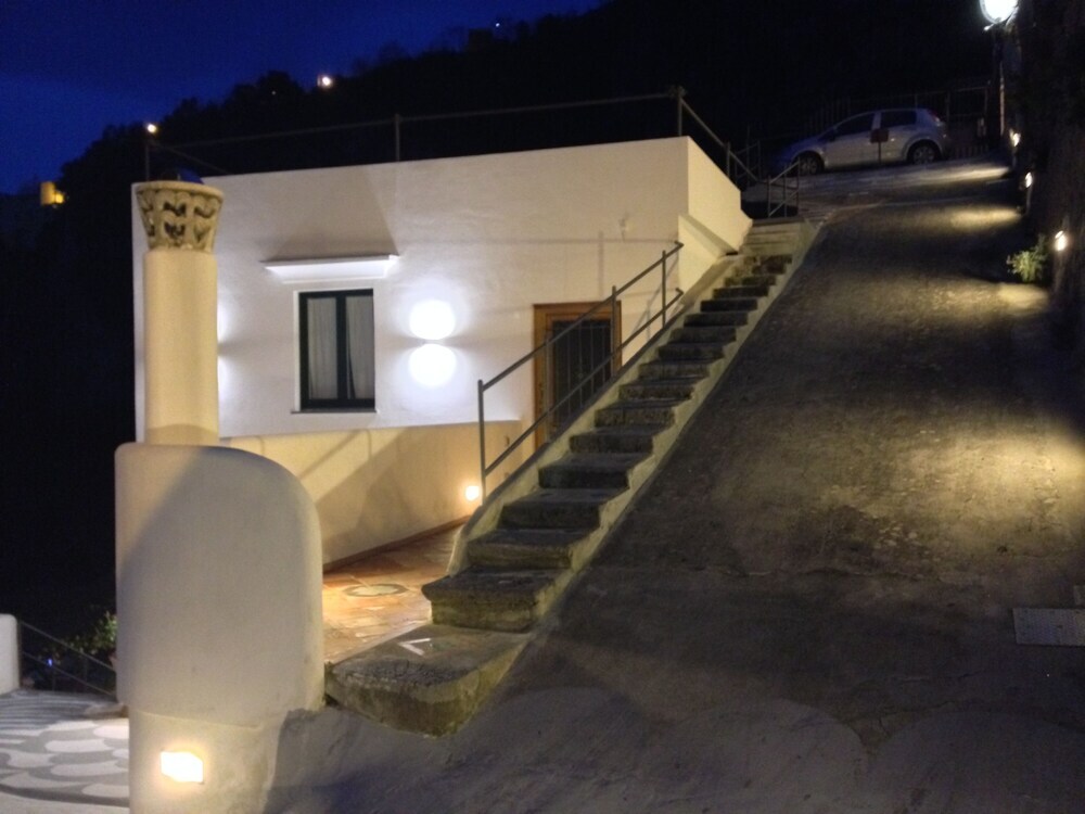 B&B Ercole di Amalfi — 4-Star Luxury Hotel in Amalfi, Italy