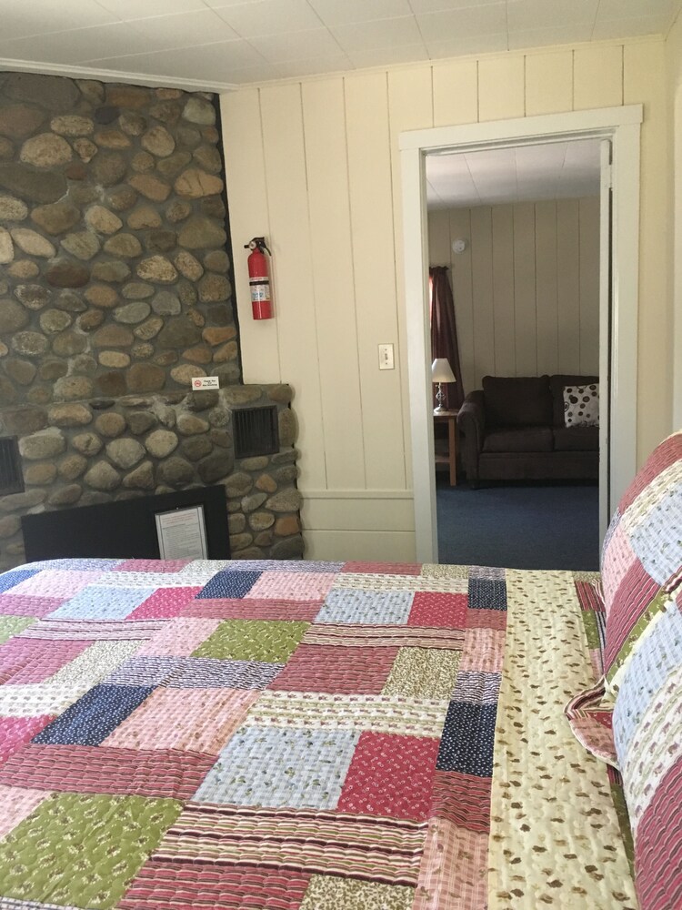 Gilcrest Cottages and Motels - photo 24