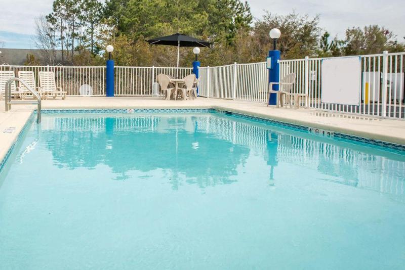 Comfort Inn & Suites Panama City North - photo 58