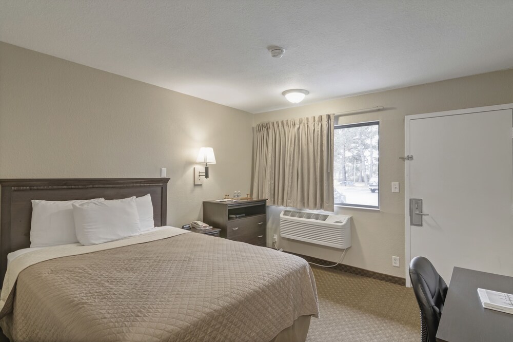 Capital O Hotel Richmond Hill Savannah area I 95 - photo 19