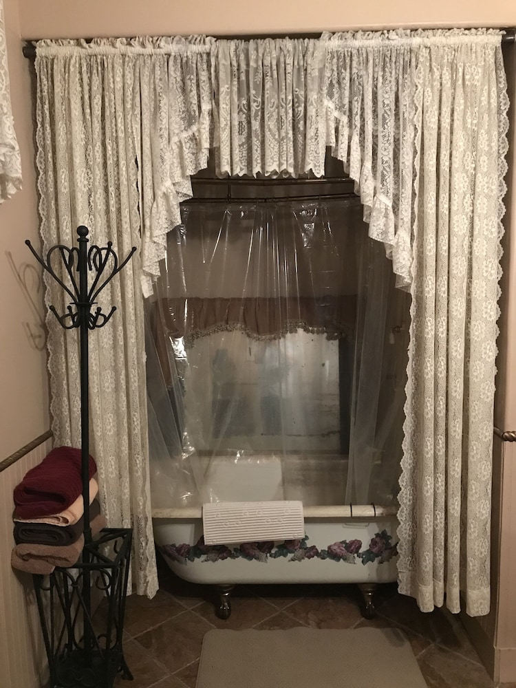 Armour's Hotel - photo 24