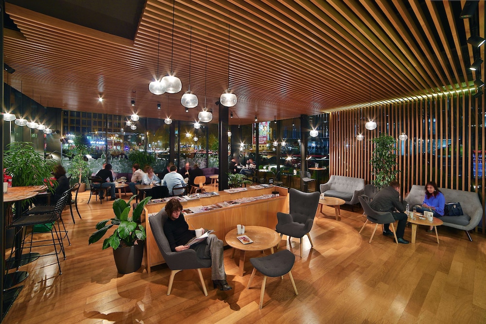 מזון ומשקאות