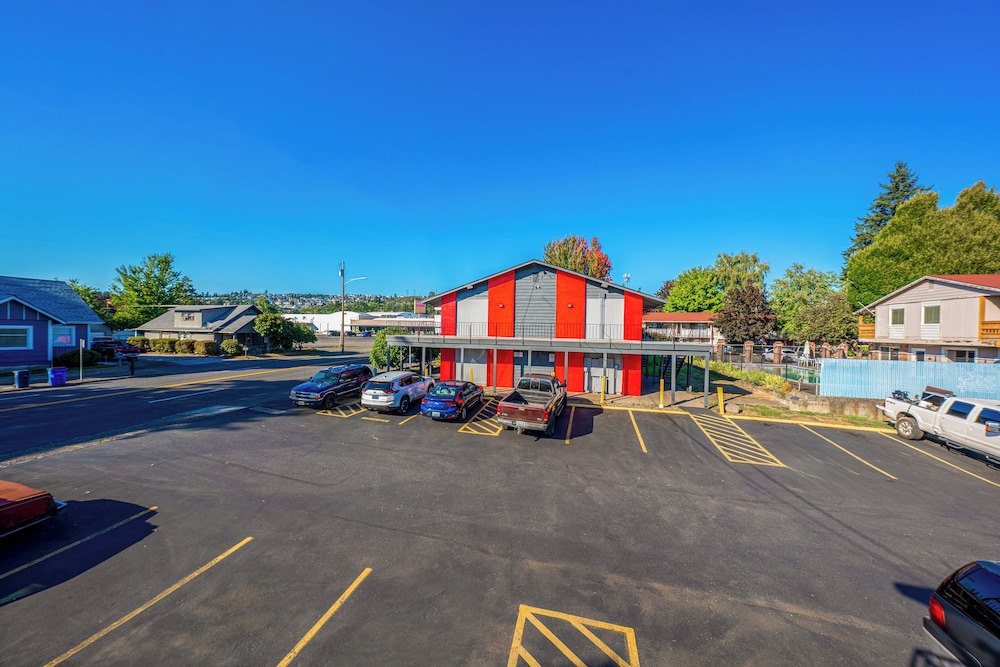 Rama Inn Motel and RV Park - photo 33