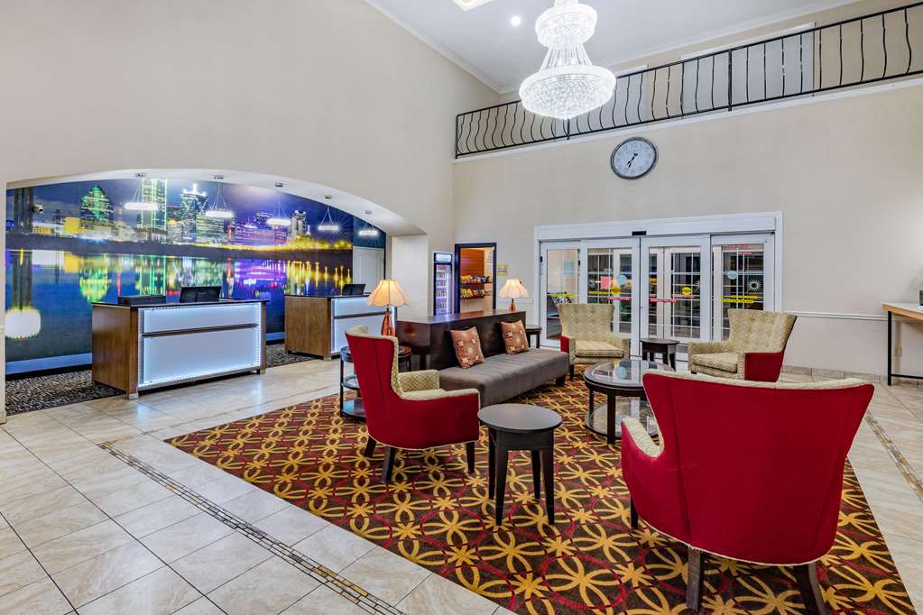 La Quinta Inn & Suites by Wyndham Garland Harbor Point - photo 7