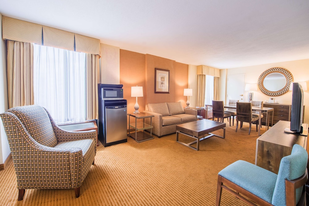 Doubletree by Hilton Philadelphia Airport - photo 22