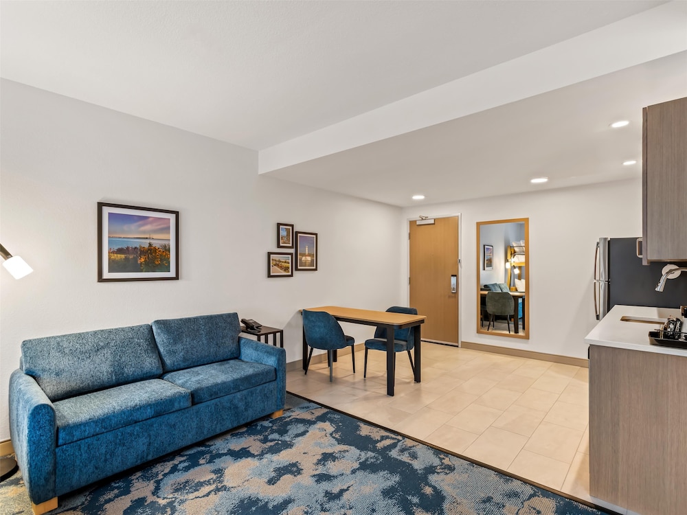 Hampton Inn by Hilton St Ignace Lakefront Mackinac - photo 22