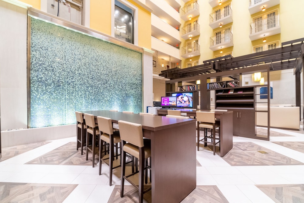 Doubletree Suites by Hilton at The Battery Atlanta - photo 9