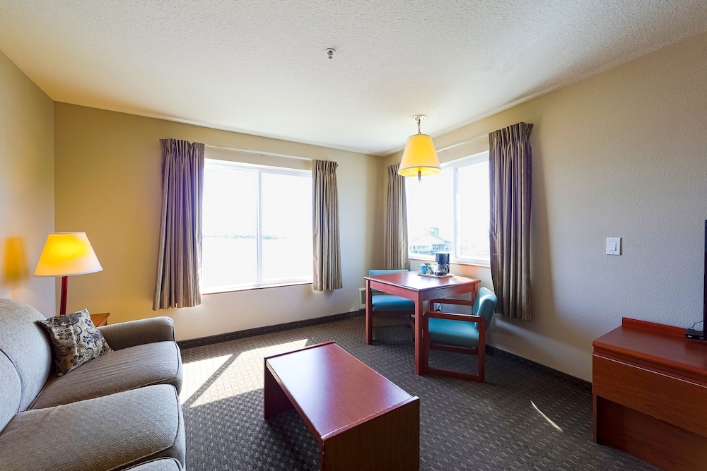 Siletz Bay Beachfront Hotel by OYO Lincoln City - photo 84