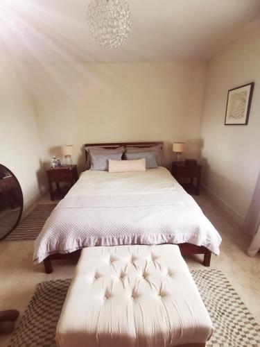 Double Room King Bed