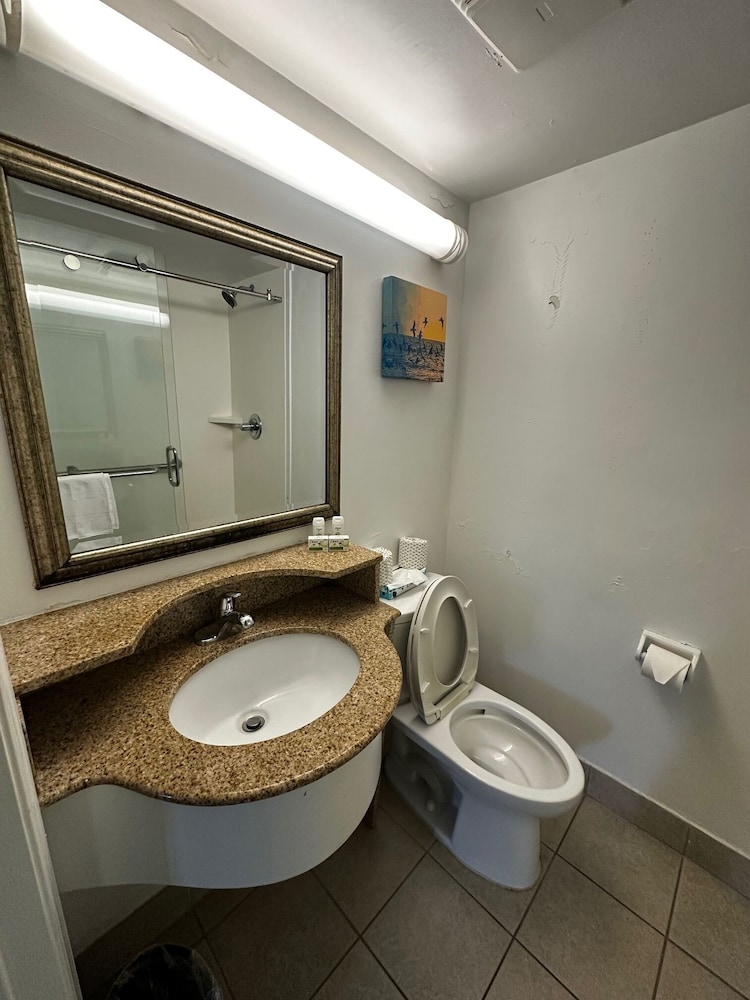 Ramada by Wyndham Virginia Beach - photo 29