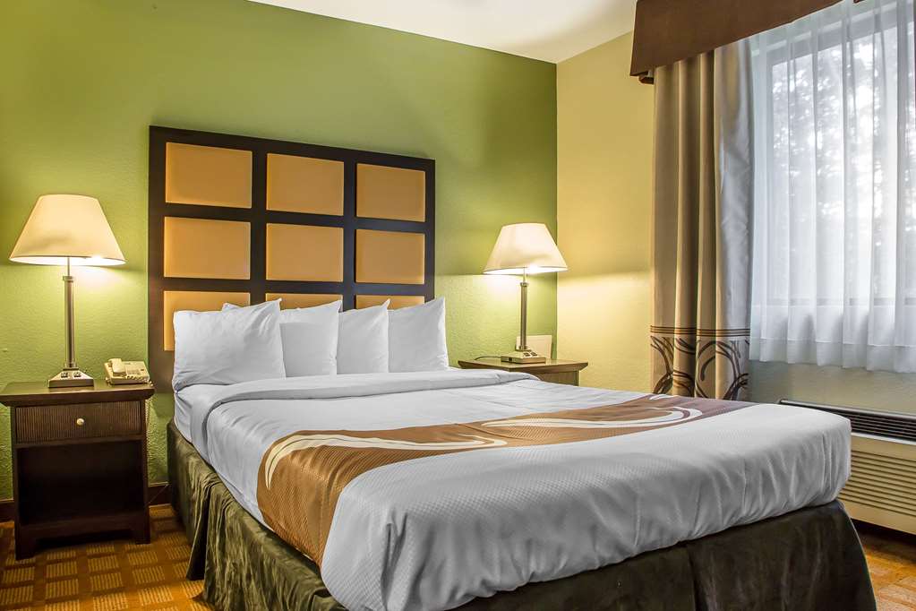 Quality Inn & Suites Marinette - photo 11
