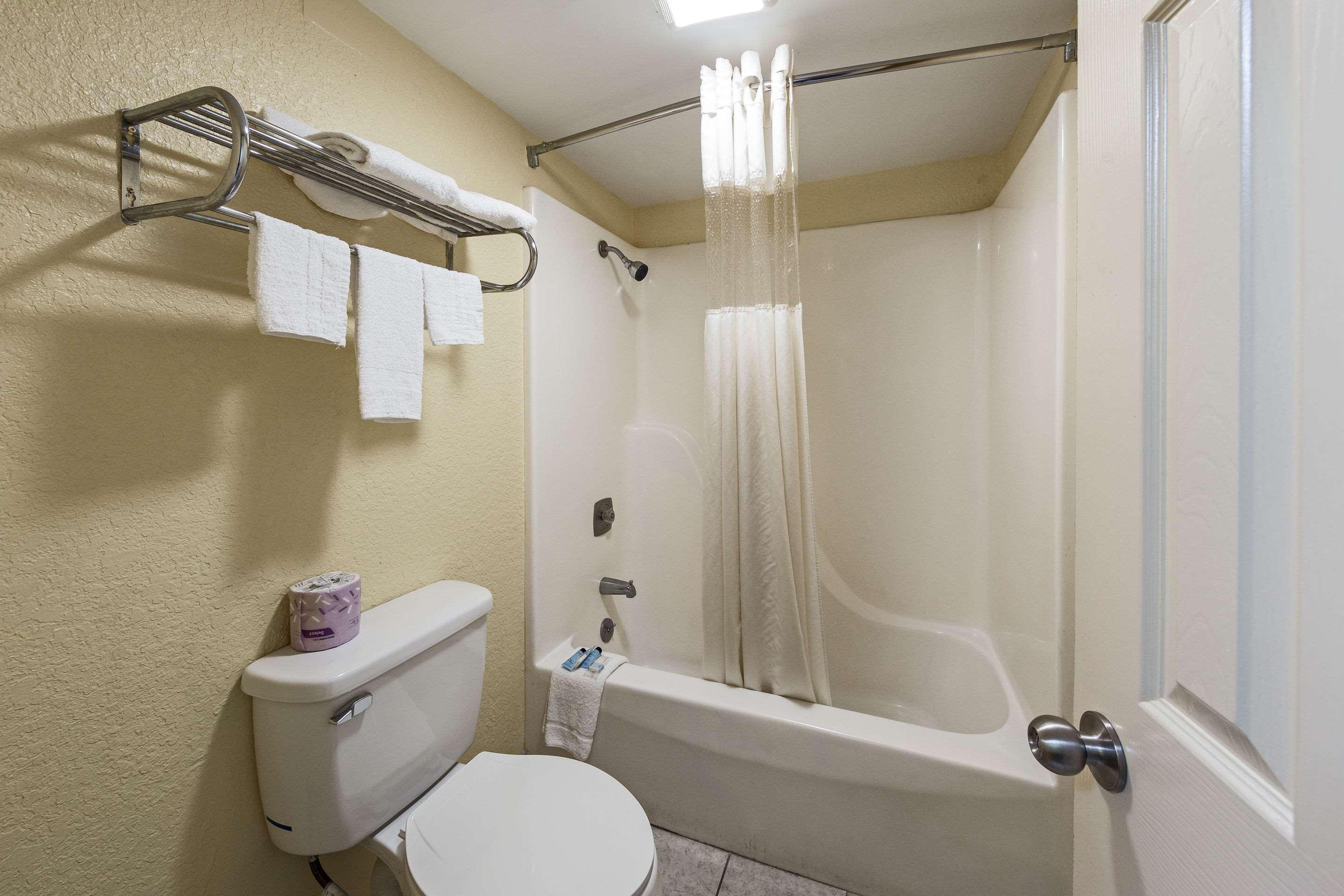 Econo Lodge Pigeon Forge TN - featured photo