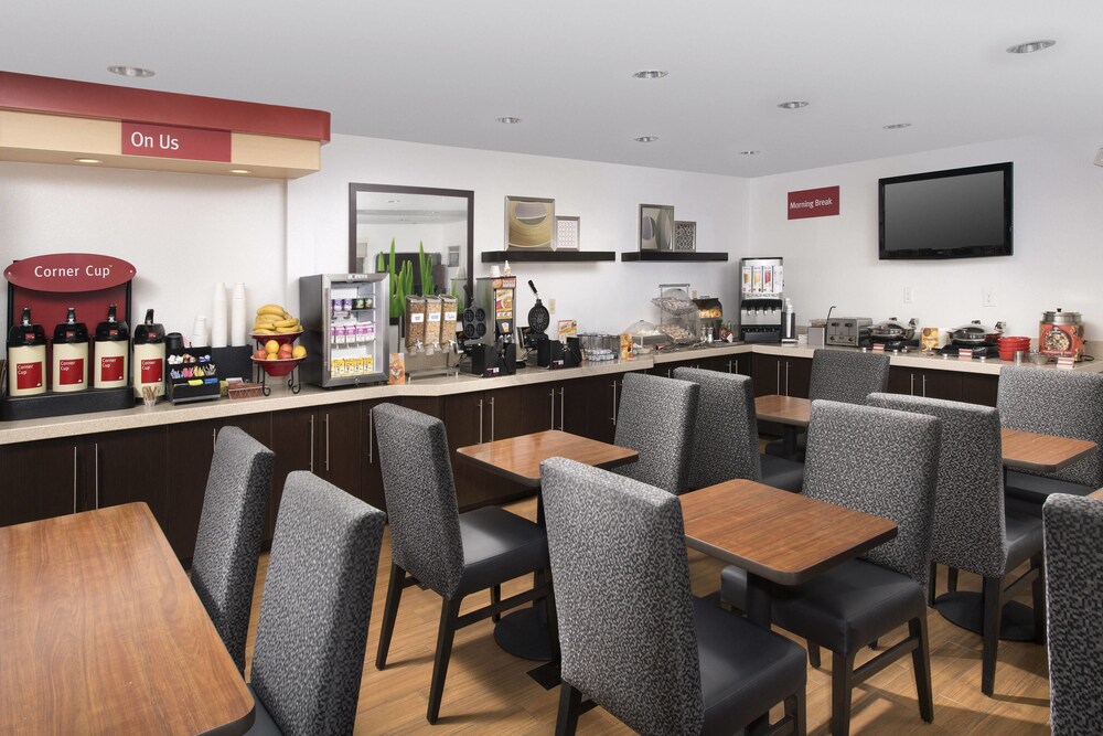 Towneplace Suites Abq Airport - photo 23