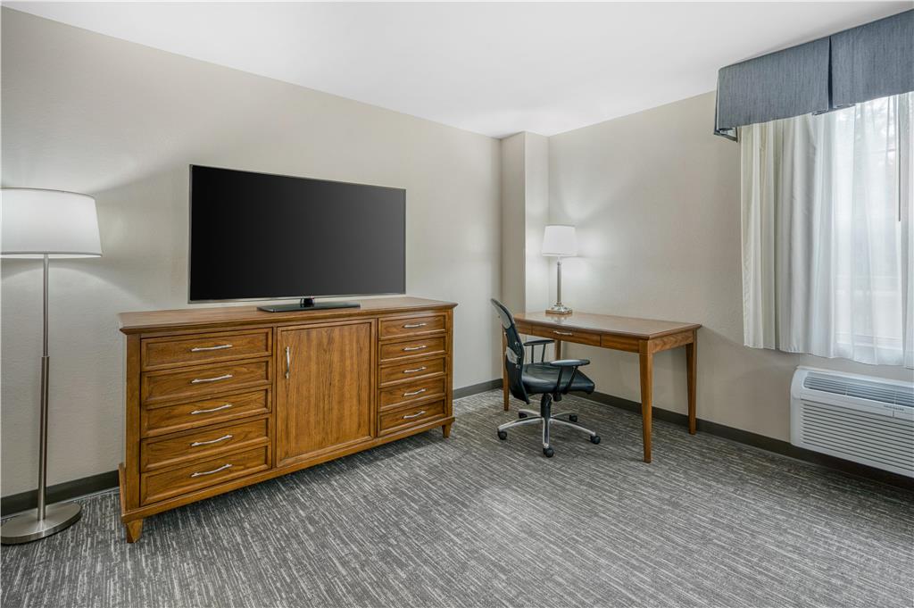 SureStay Plus Hotel by Best Western Elizabethtown Hershey - photo 20