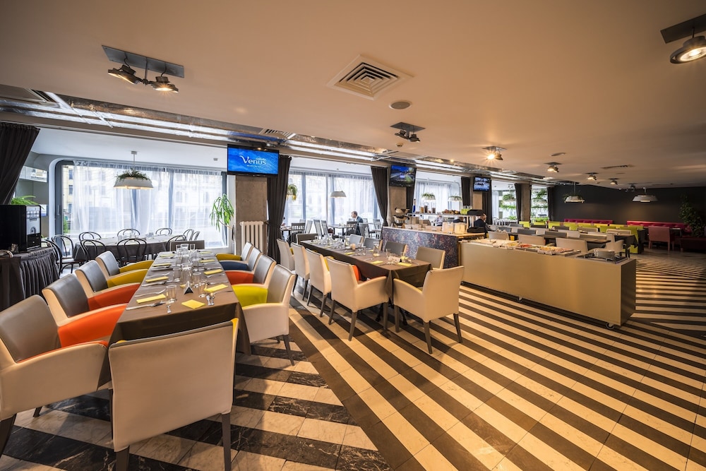 מזון ומשקאות