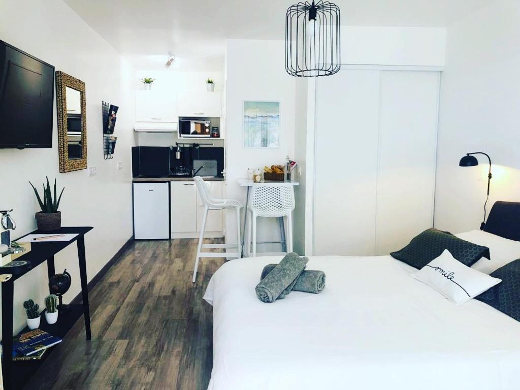 Appart Hotel Cezanne — Eguilles