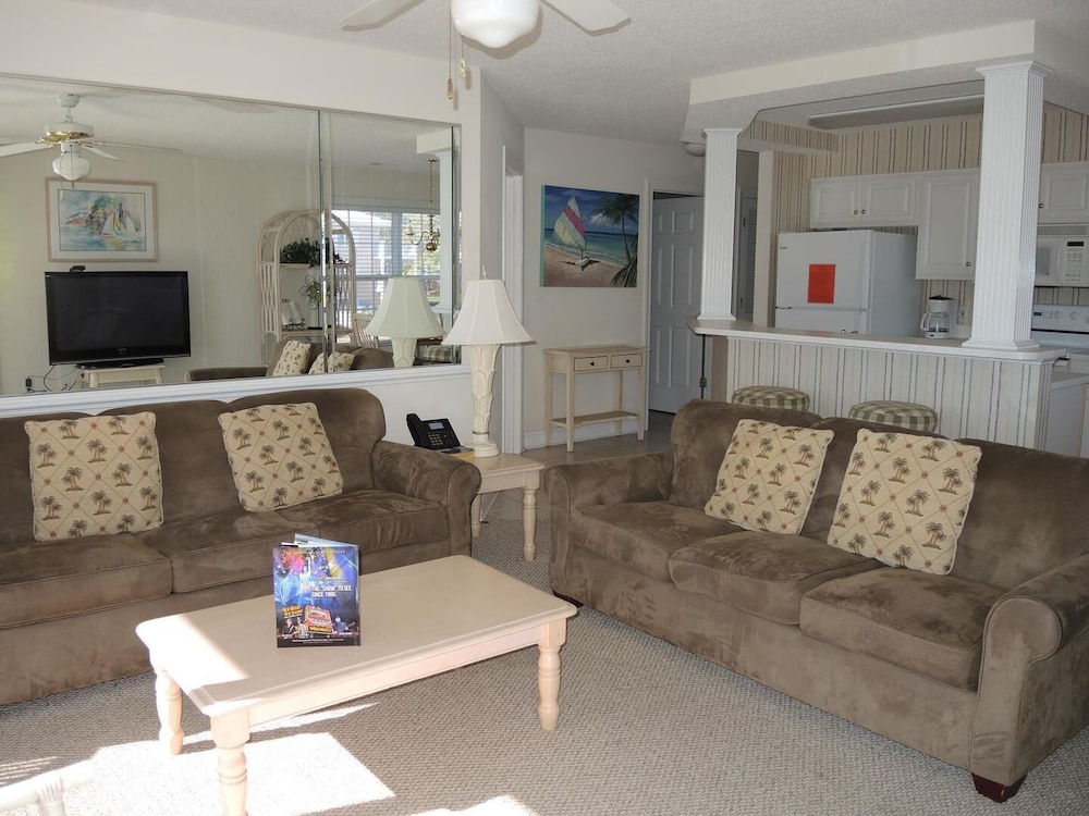Family Friendly Condo 1504M with Resort Golf Course Onsite by RedAwning - photo 11