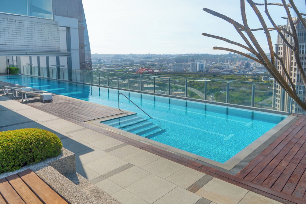 The Huan Hotel Taichung — 4-Star Luxury Hotel in Taichung, Republic of China Taiwan