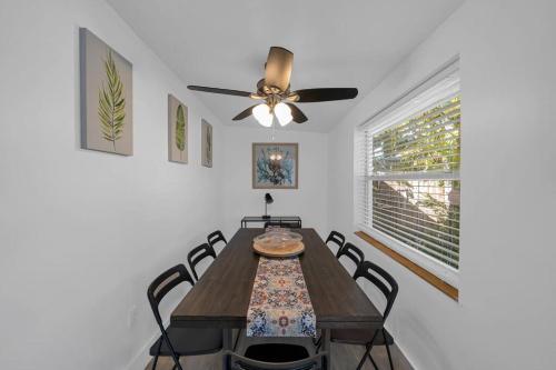 Biscayne Shore #2 3 2 Charming and Tropical in Miami, United States