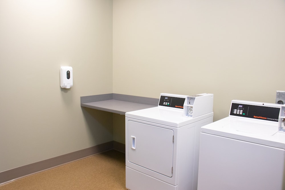 Holiday Inn Express and Suites Tuscaloosa East Cottondale - photo 12