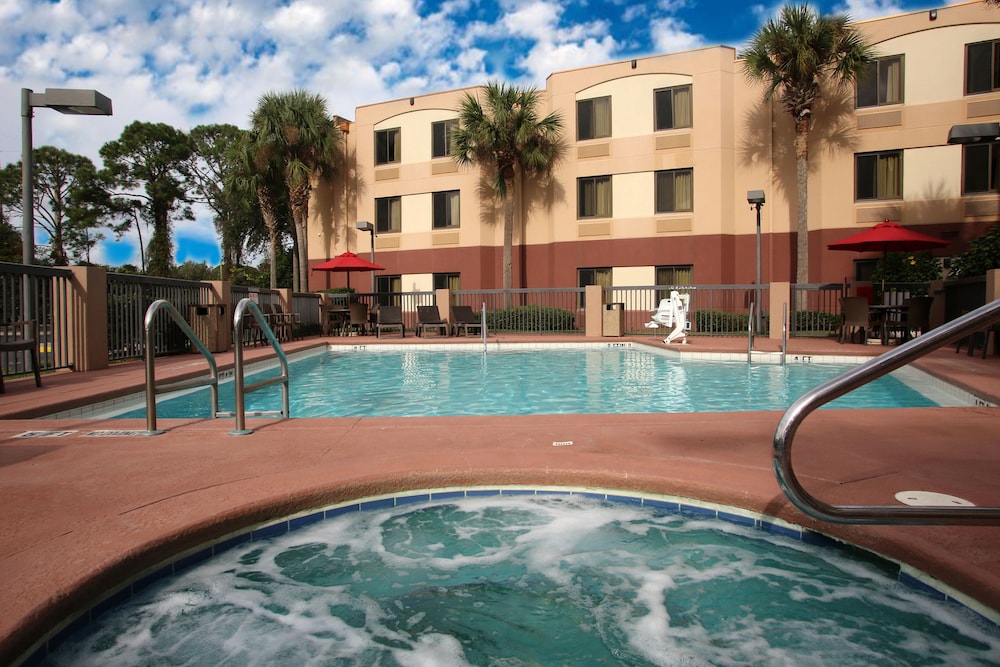 Red Roof Inn Plus Palm Coast - photo 35