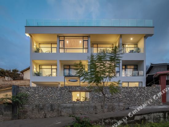 Huojian Yuecheng Boutique Hostel — 4-Star Luxury Hotel in Xichang, People's Republic of China