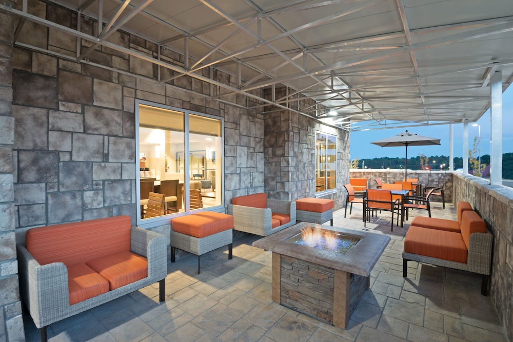 Holiday Inn Express & Suites Hot Springs by IHG - photo 39