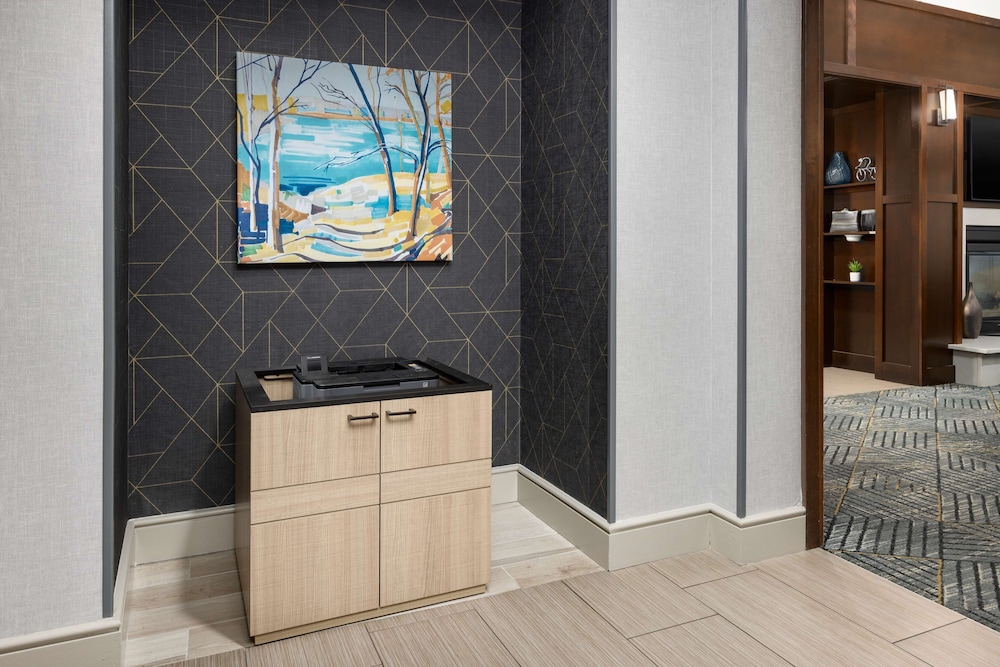 Homewood Suites by Hilton Manchester Airport - photo 44