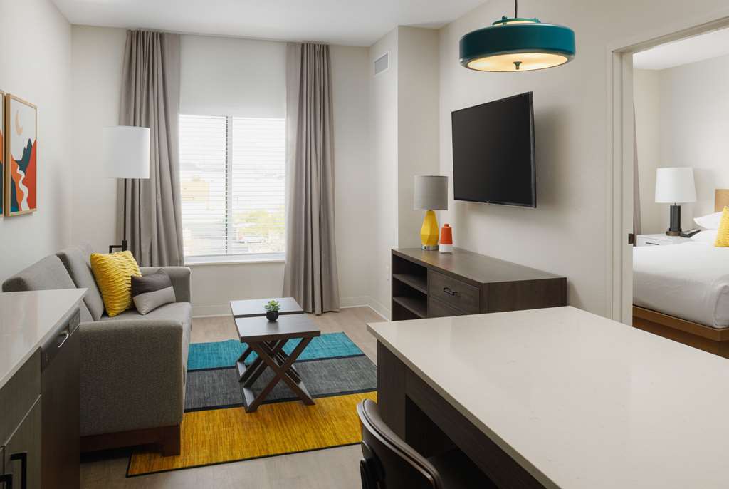 WaterWalk Extended Stay by Wyndham Phoenix N. Happy Valley - photo 7