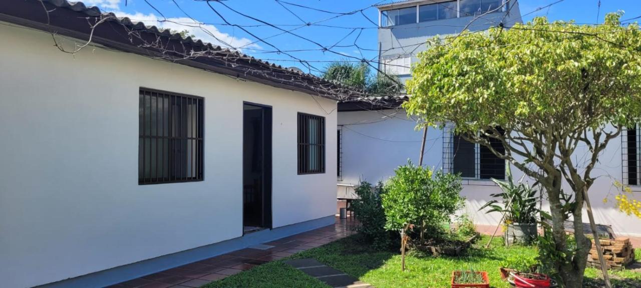 Edicula Central com ac e garagem in Torres, Brasil