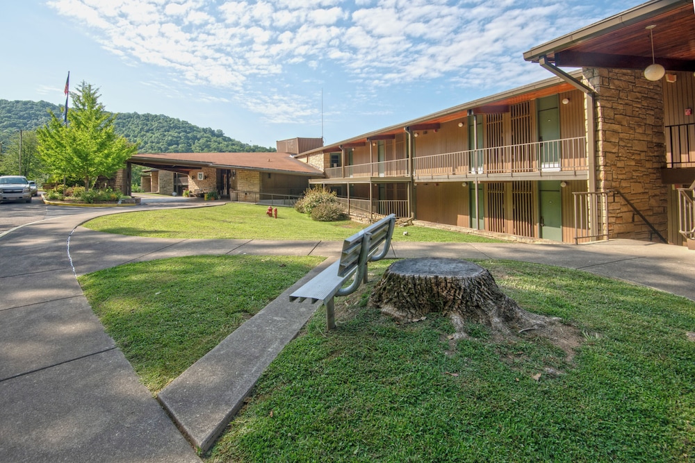 Buckhorn Lake State Resort Park - photo 35