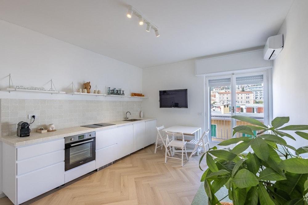Goethe Charming Home — 4-Star Luxury Hotel in San Remo, Italy