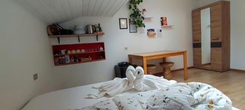Zimmer Mit Bad Und Garagenparkplatz — hotel in Fie Allo Sciliar