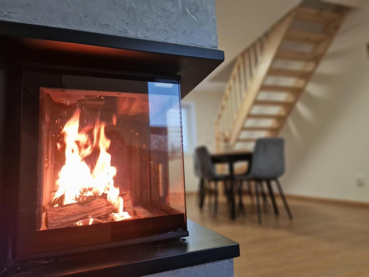 Rodinný dům u rybníka v blízkosti Olomouce - carbon neutral hotel in Unknown City
