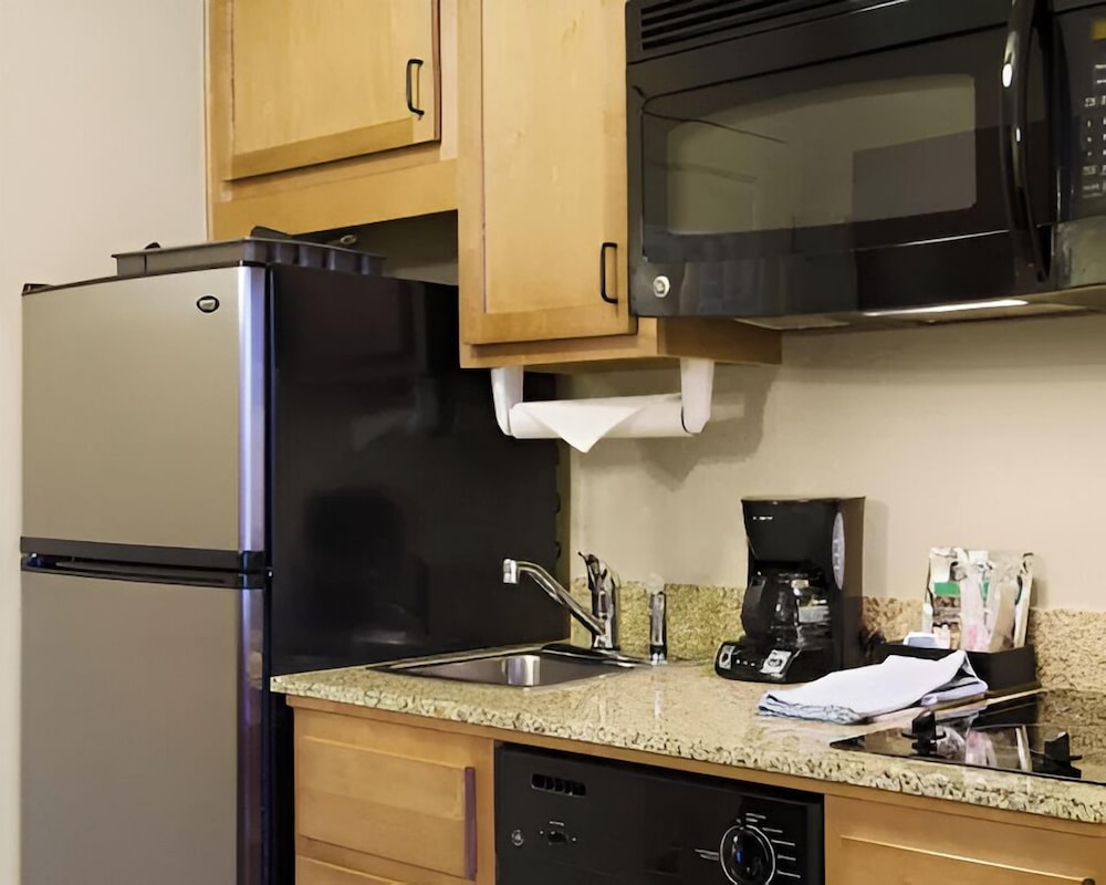 Affordable Suites of America Rogers Bentonville - photo 17